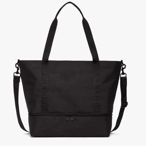 Lo & Sons Catalina Deluxe Tote